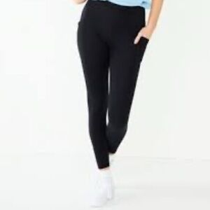 SO Set Navy Blue Leggings And Black Leggings With Pockets Women’s Size Medium